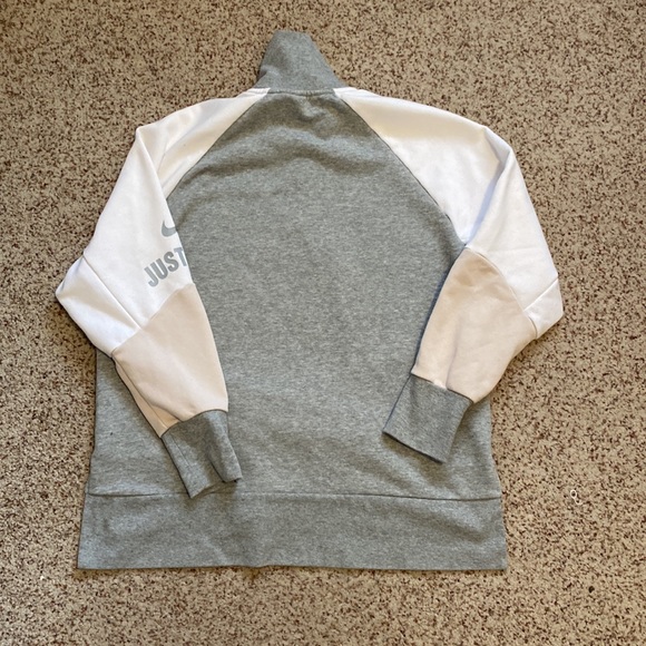 Nike Dri-Fit Color Block 1/2 Zip Sweatshirt - Picture 6 of 6